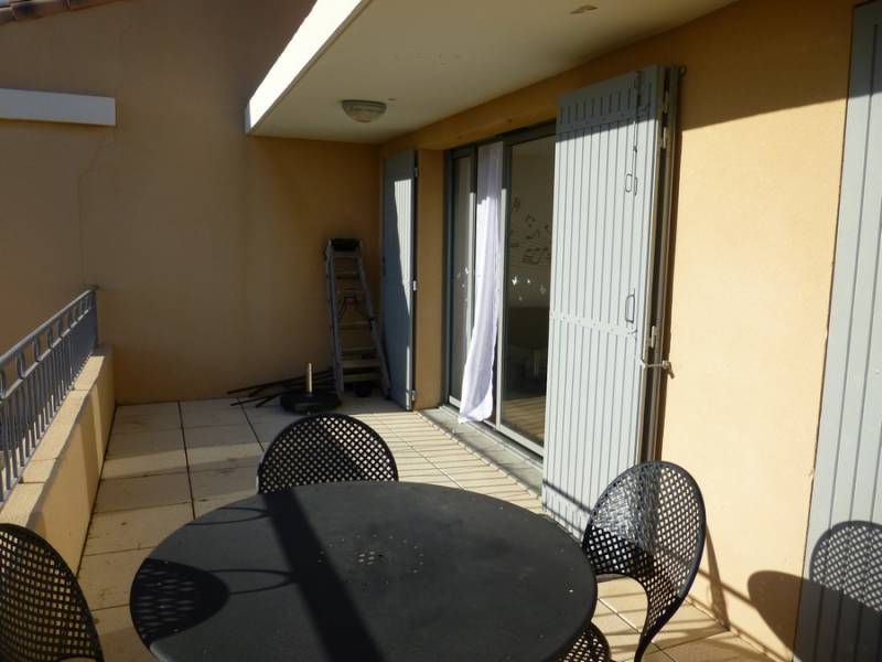 APPARTEMENT T2 SUR LE GOLF DE SAUMANE DE VAUCLUSE